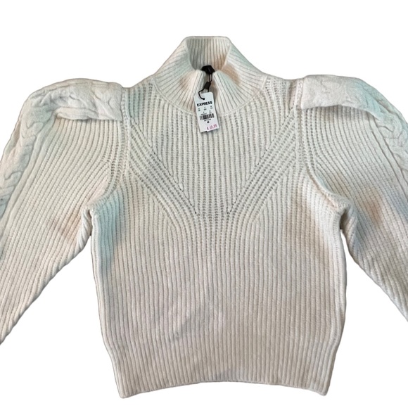 NWT EXPRESS CREAM CABLE KNIT PUFF SLEEVE OPEN BACK FITTED SWEATER SIZE XS - Picture 4 of 10